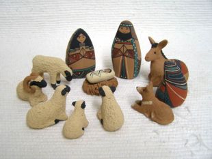 Mata Ortiz Handbuilt and Handpainted 12-Piece Nativity 