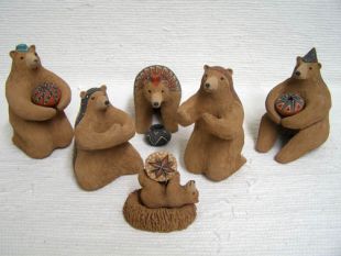 Mata Ortiz Handbuilt and Handpainted Bear Nativity 